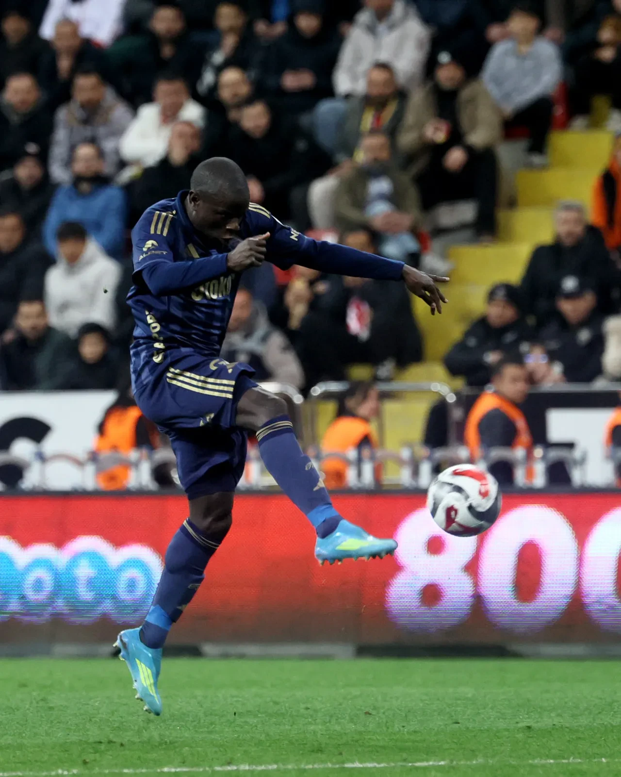 Fenerbahçeli N'Golo Kante'ye farklı kıyas: Kylian Mbappe, Luka Modric ve Eden Hazard örneği!