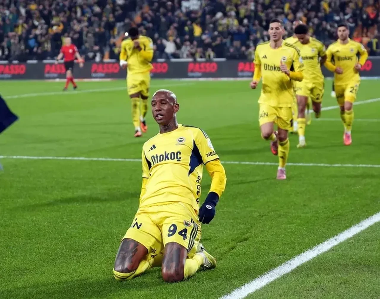 Galatasaray Fenerbahçe ve Trabzonspor kalan maçları! Zirve yarışında son karşılaşmalar