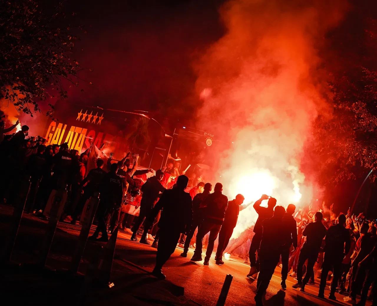 Galatasaray-Kocaelispor | SÜPER LİG CANLI MAÇ ANLATIMI