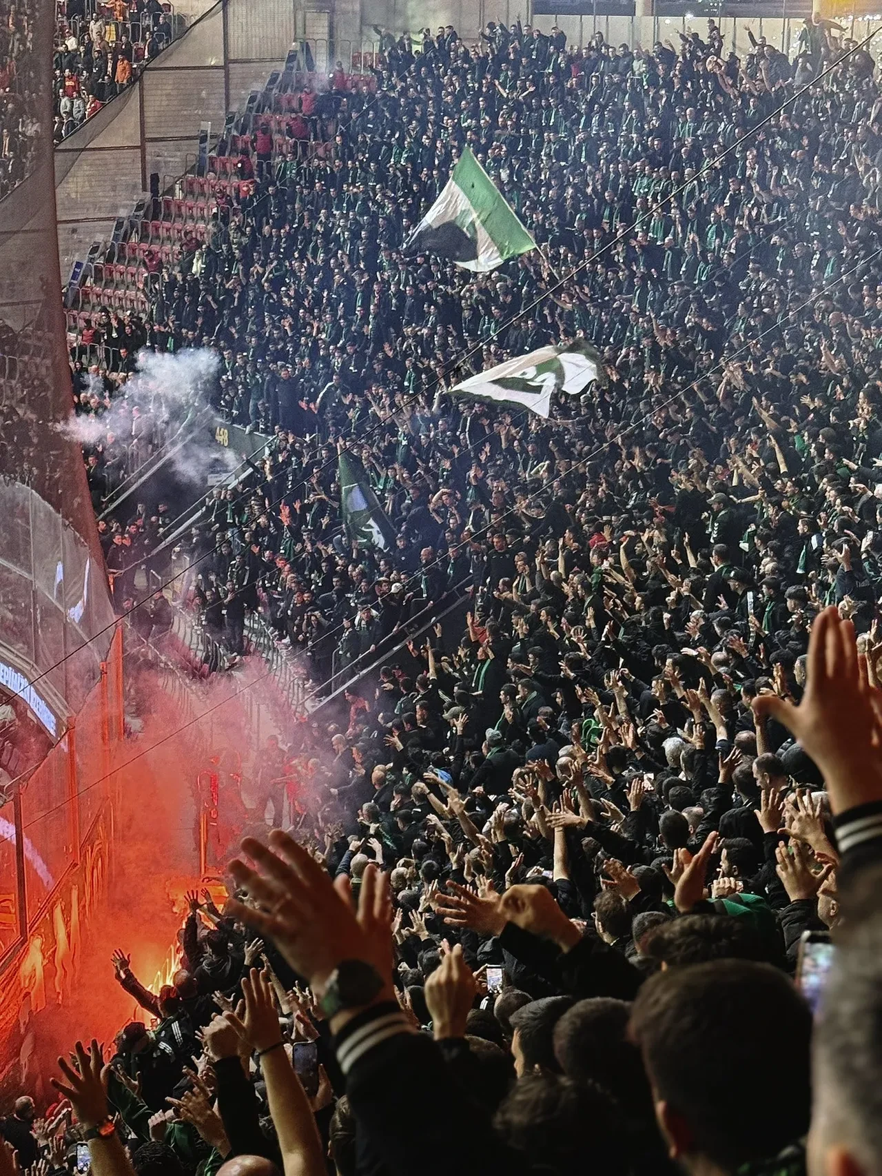 Galatasaray Kocaelispor'a yine takıldı: Süper Lig'de şampiyonluk yarışı alev alev!