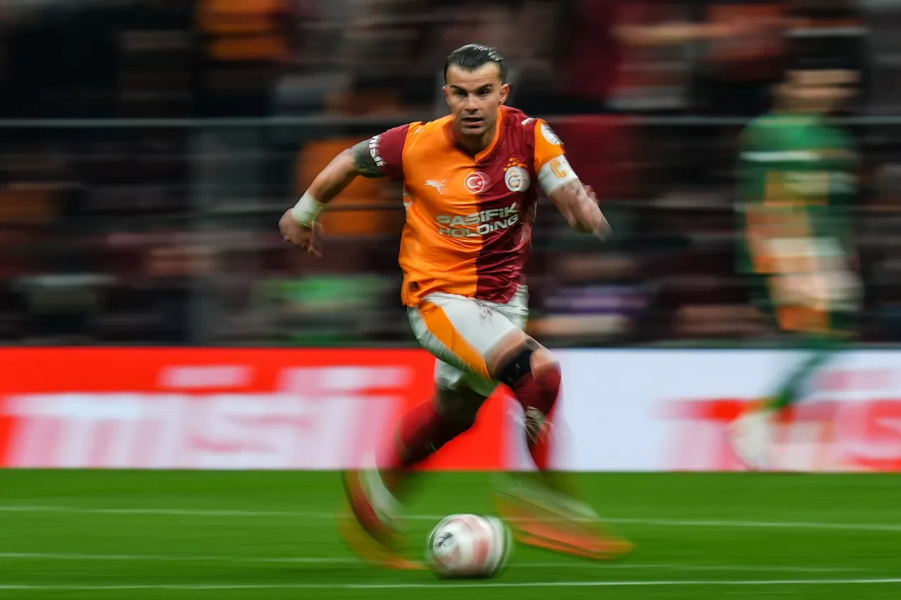 Galatasaraylı futbolculardan şampiyonluk kritiği: Fenerbahçe hesapları gündeme geldi!