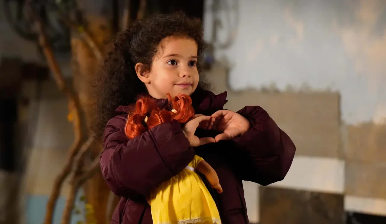 Güller ve Günahlar dizisi son bölümde ne oldu? Berrak, Zeynep'i hapse mi attıracak?