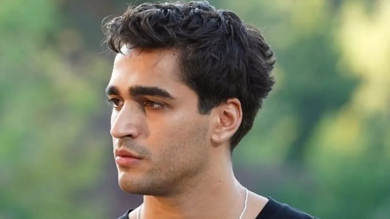 Mert Ramazan Demir’in yıllar önceki halleri gündem oldu! Oyuncunun ilk ajans görüntüleri ortaya çıktı