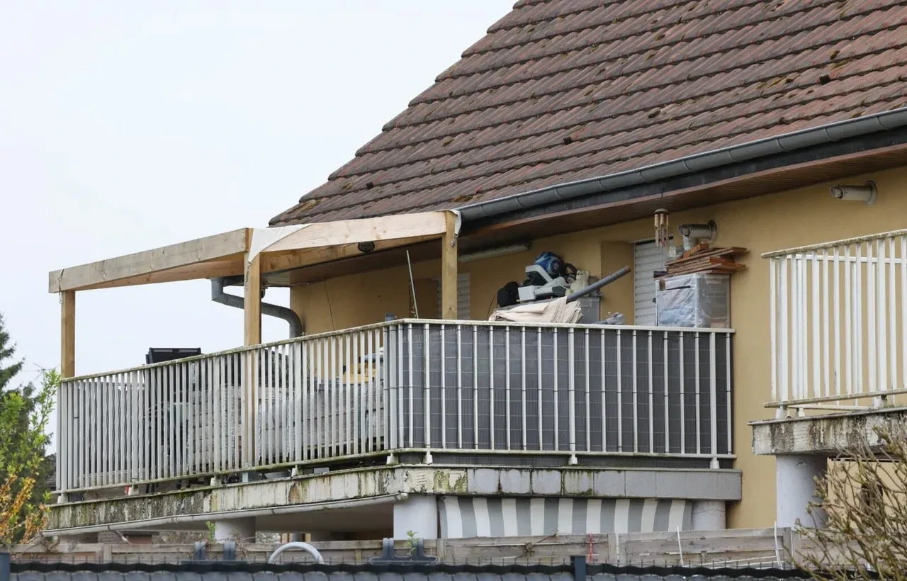 Minibüste aylarca tutulan 9 yaşındaki çocuk komşular sayesinde kurtuldu