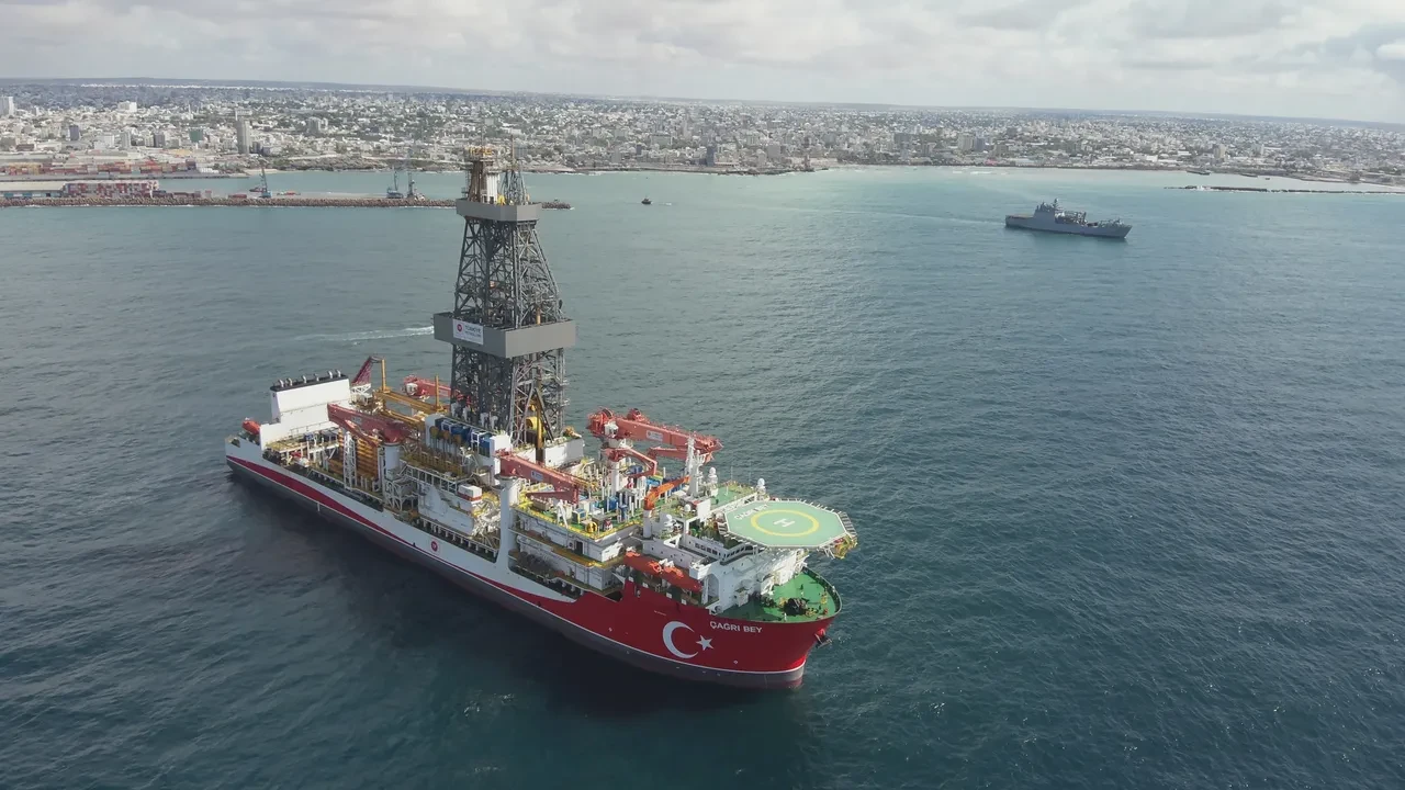 Türkiye’den tarihi adım: İlk yurt dışı sondaj başlıyor