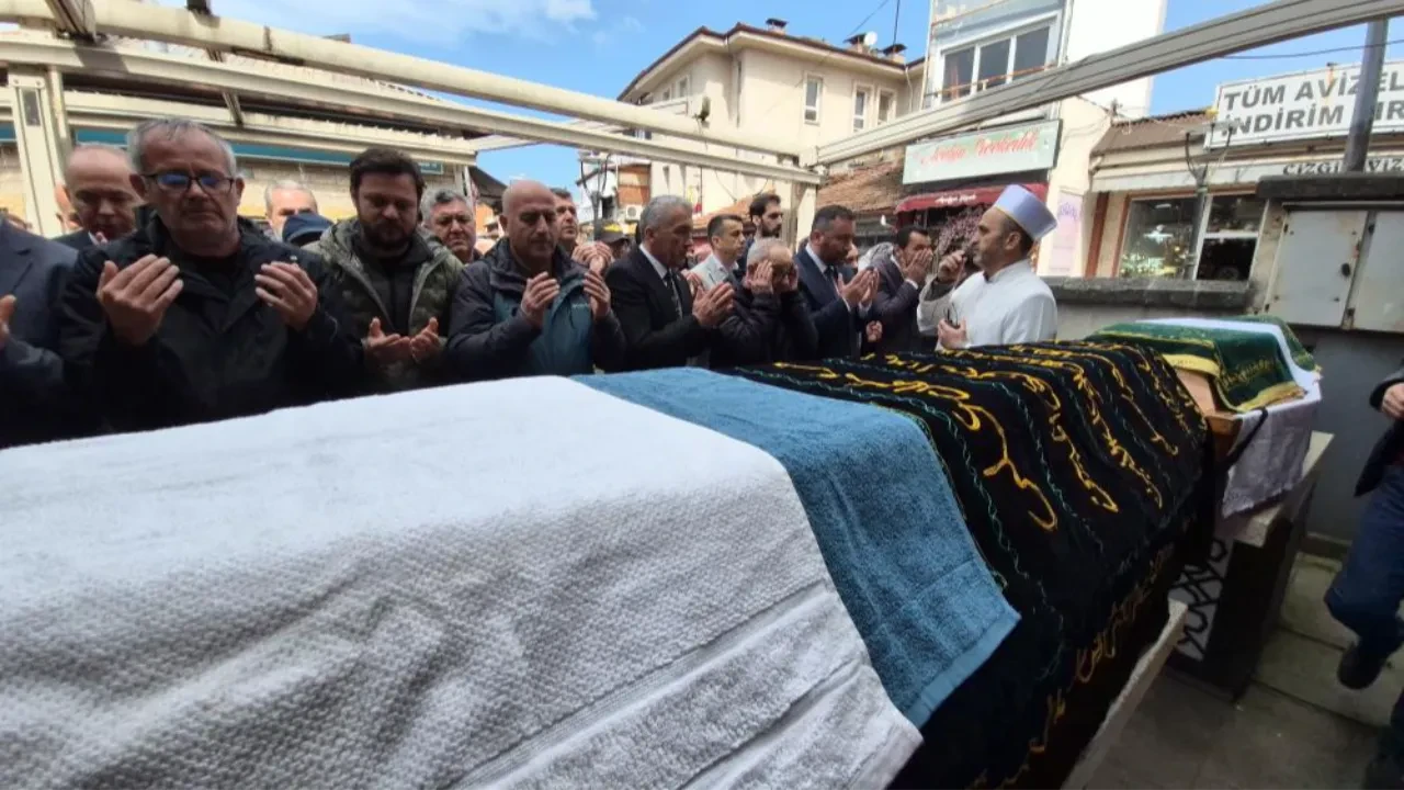 AK Parti ve Sol Parti için acı gün! Mustafa Dinç son yolculuğuna uğurlandı