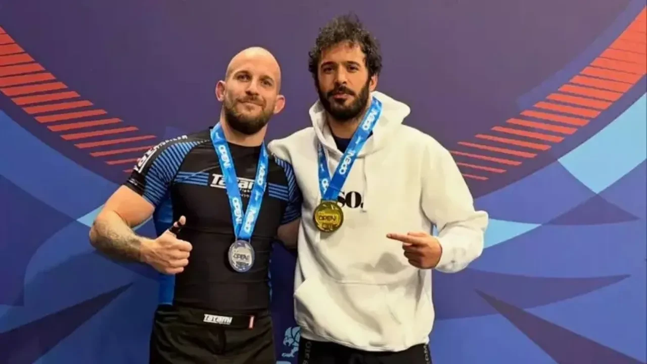 Barış Arduç Jiu-Jitsu şampiyonasına katıldı! Ünlü oyuncu İtalya’da altın madalya kazandı
