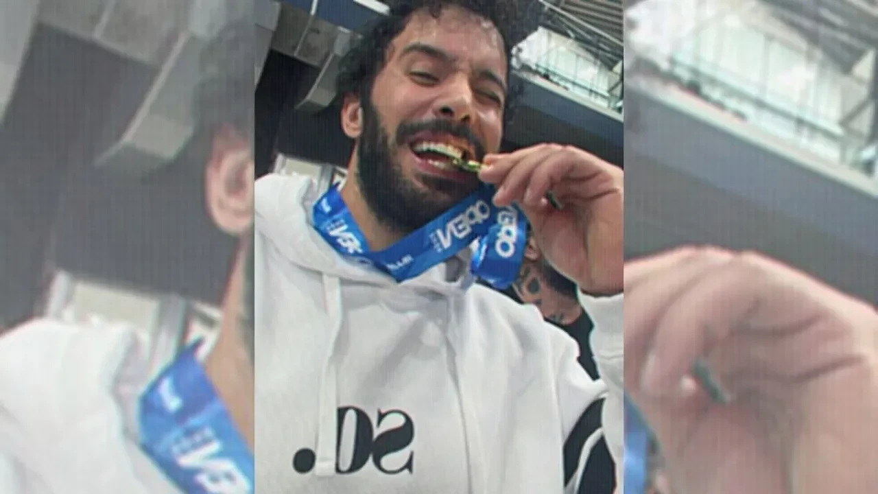 Barış Arduç Jiu-Jitsu şampiyonasına katıldı! Ünlü oyuncu İtalya’da altın madalya kazandı