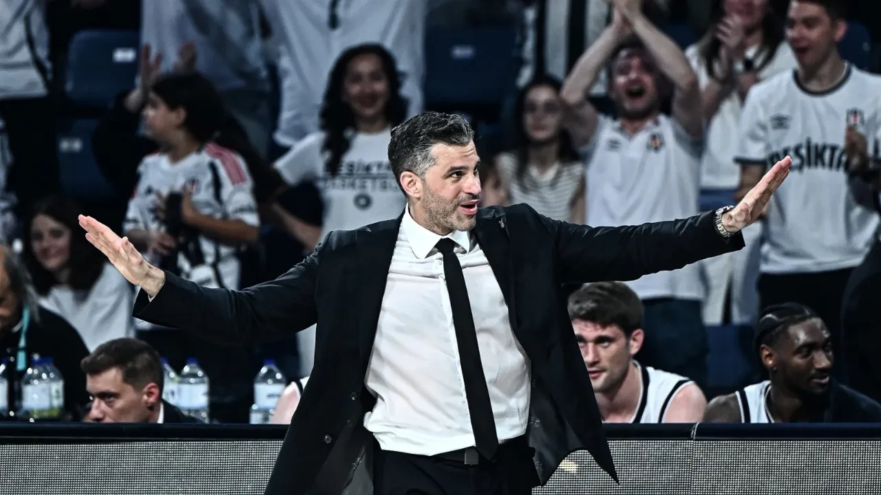 Beşiktaş Gain Koçu Dusan Alimpijevic'e büyük ödül!