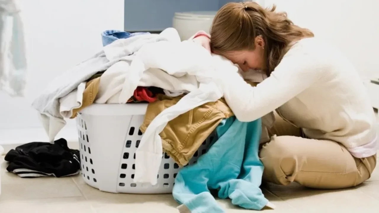 Çekme derdine son! Küçülen kıyafetleri kurtarmanın taktiği