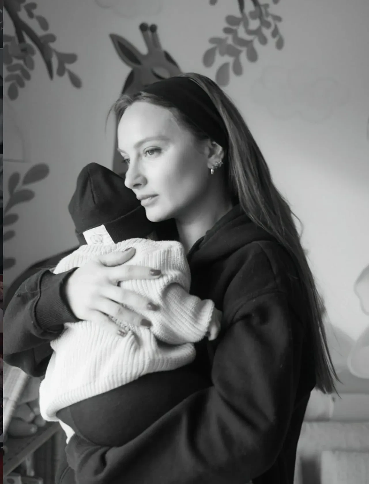 Çirkin dizisinin Lale'si Başak Gümülcinelioğlu fiziksel görünüşüyle ilgili uğradığı zorbalıkları anlattı 