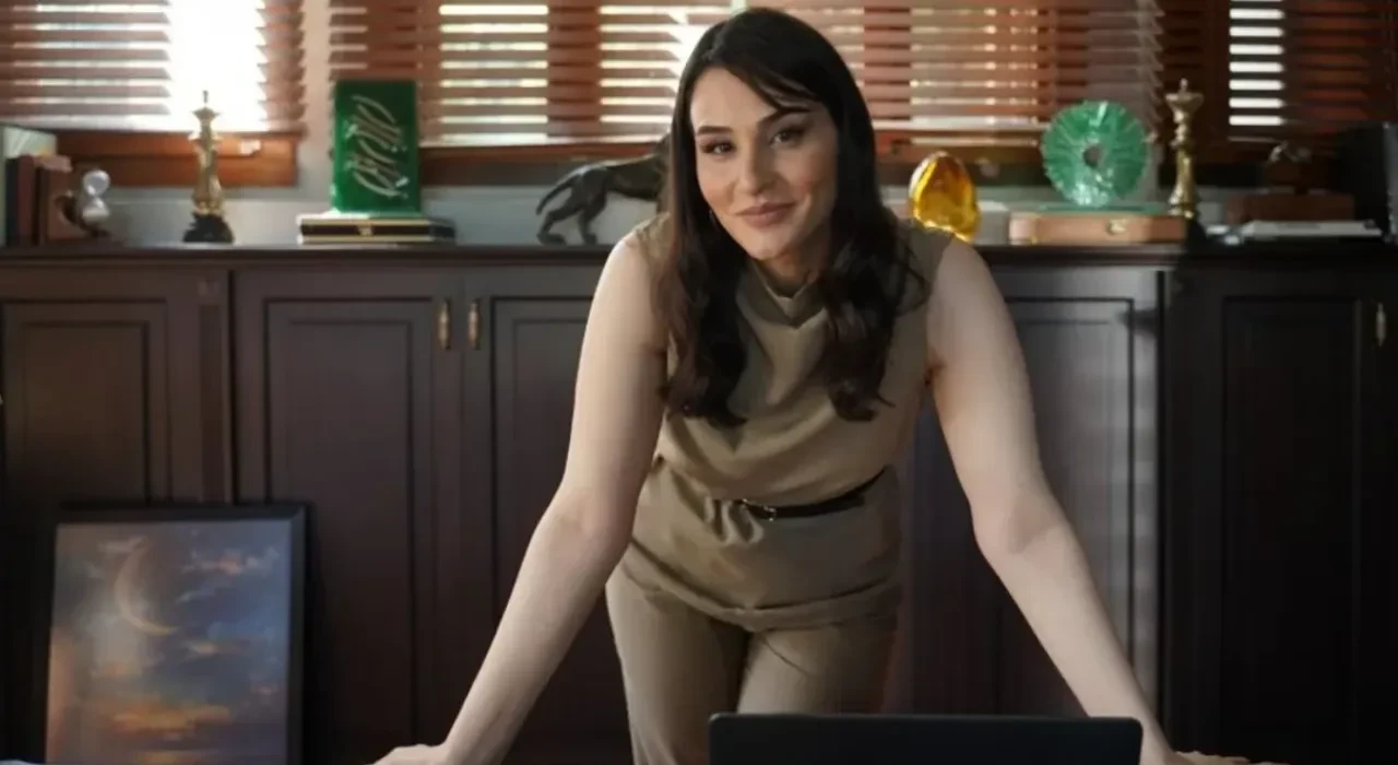 Delikanlı dizisinde Arzu'yu oynayan Asena Girişken kimdir, kaç yaşında? Asena Girişken'in oynadığı diziler ve meslek kariyeri merak edildi