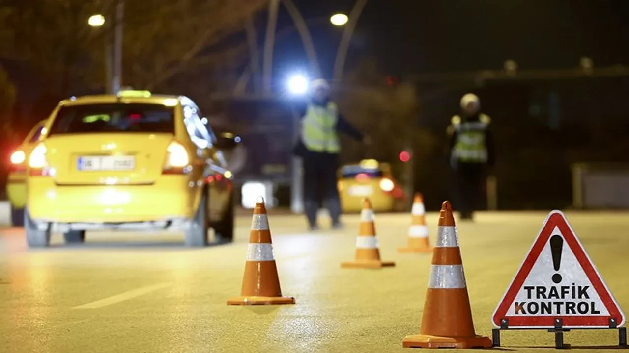 'Dur' ihtarına uymadı, 245 bin TL ceza yedi! 2 ay boyunca aracından da oldu