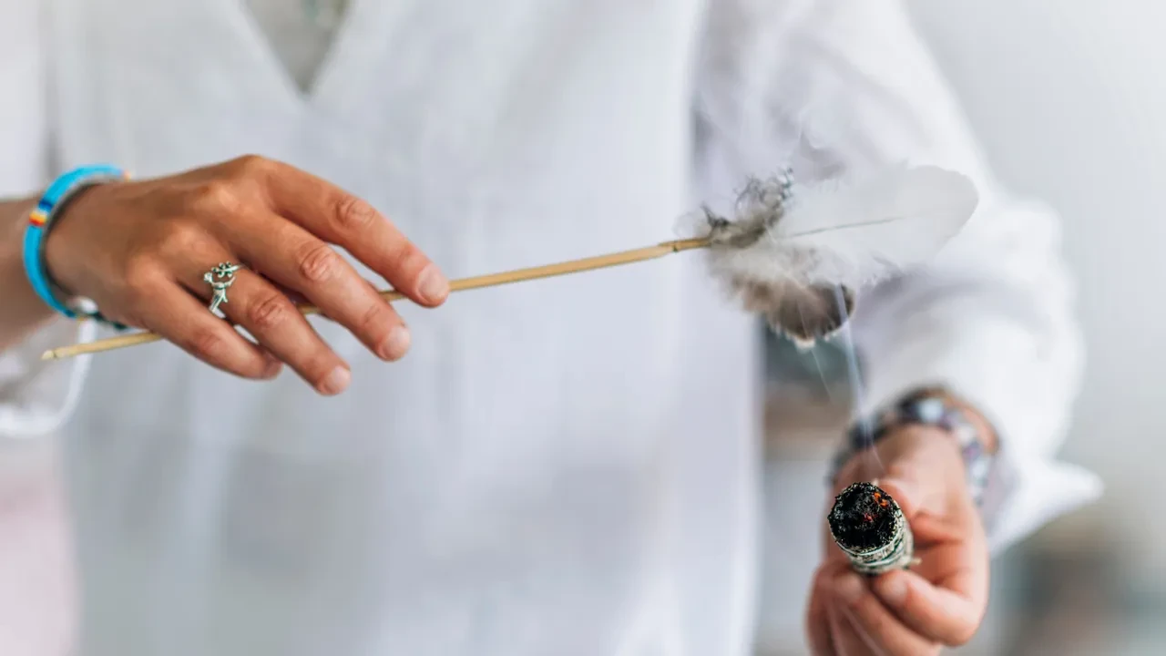 Evde yakılan adaçayı havadaki bakterileri temizler! Bilimsel olarak kanıtlandı