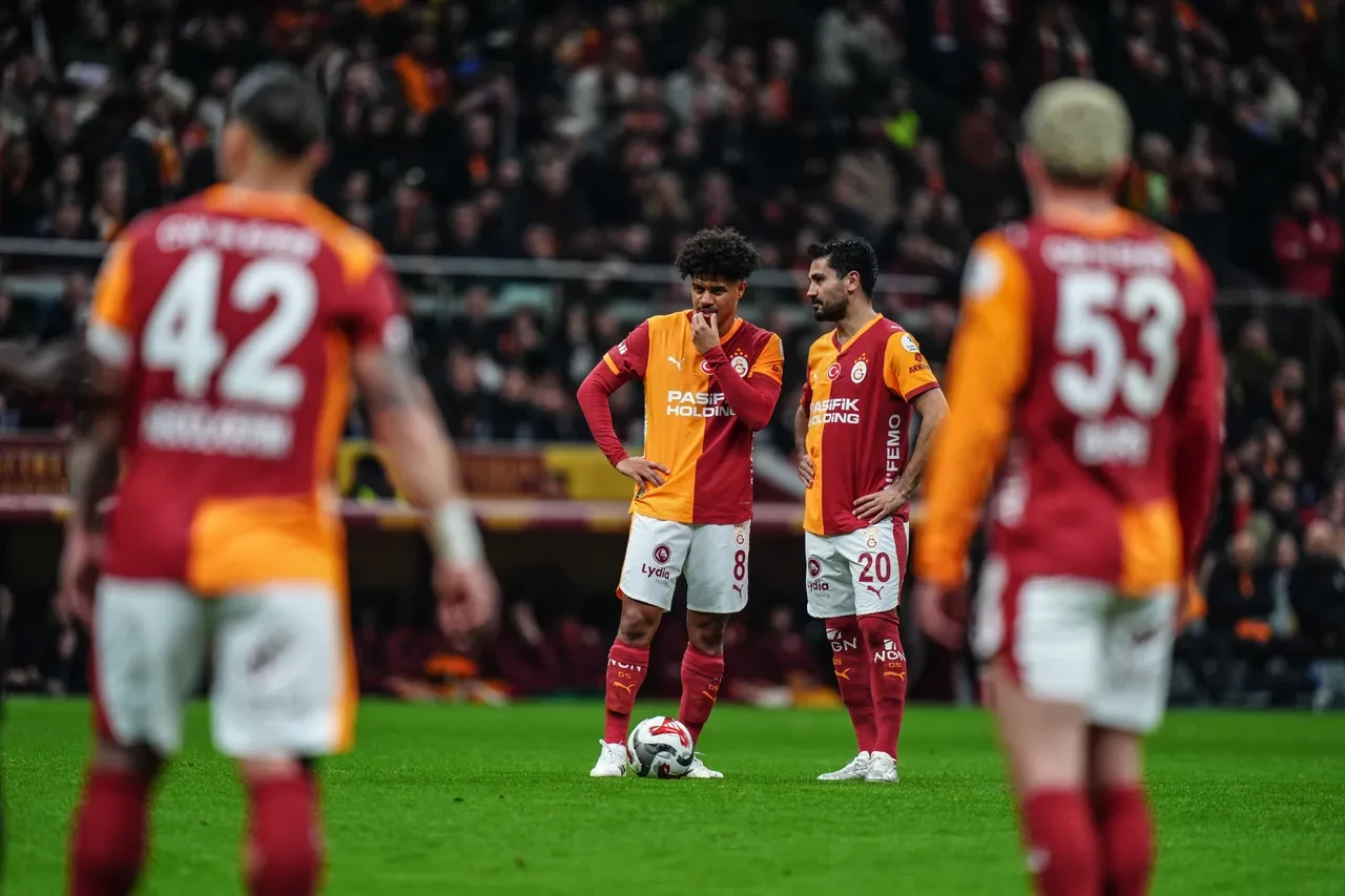 Galatasaray'da Kocaelispor beraberliği sonrası taşlar yerinden oynuyor! Dursun Özbek yönetimi harekete geçti