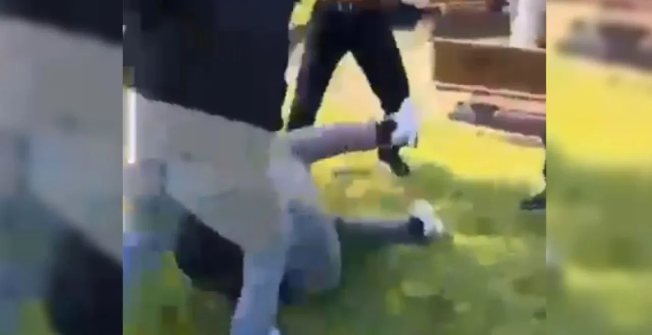 İstanbul'da kan donduran görüntüler! 16 yaşındaki çocuk demir sopalarla darbedildi