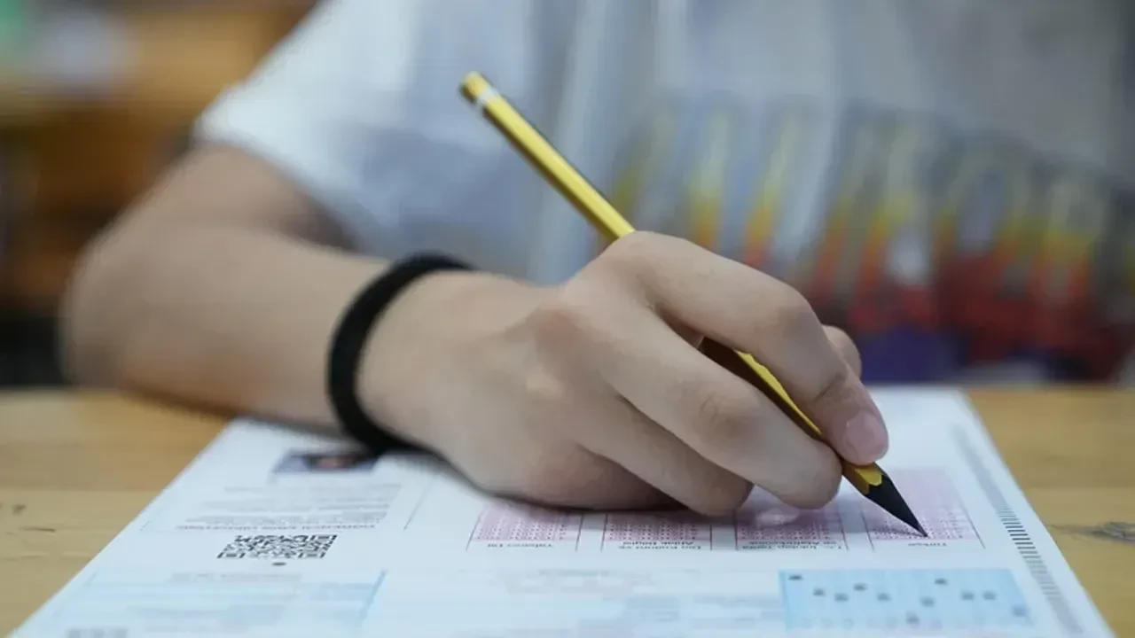 MEB'den LGS adaylarına müjde: Son başvuru tarihi uzatıldı