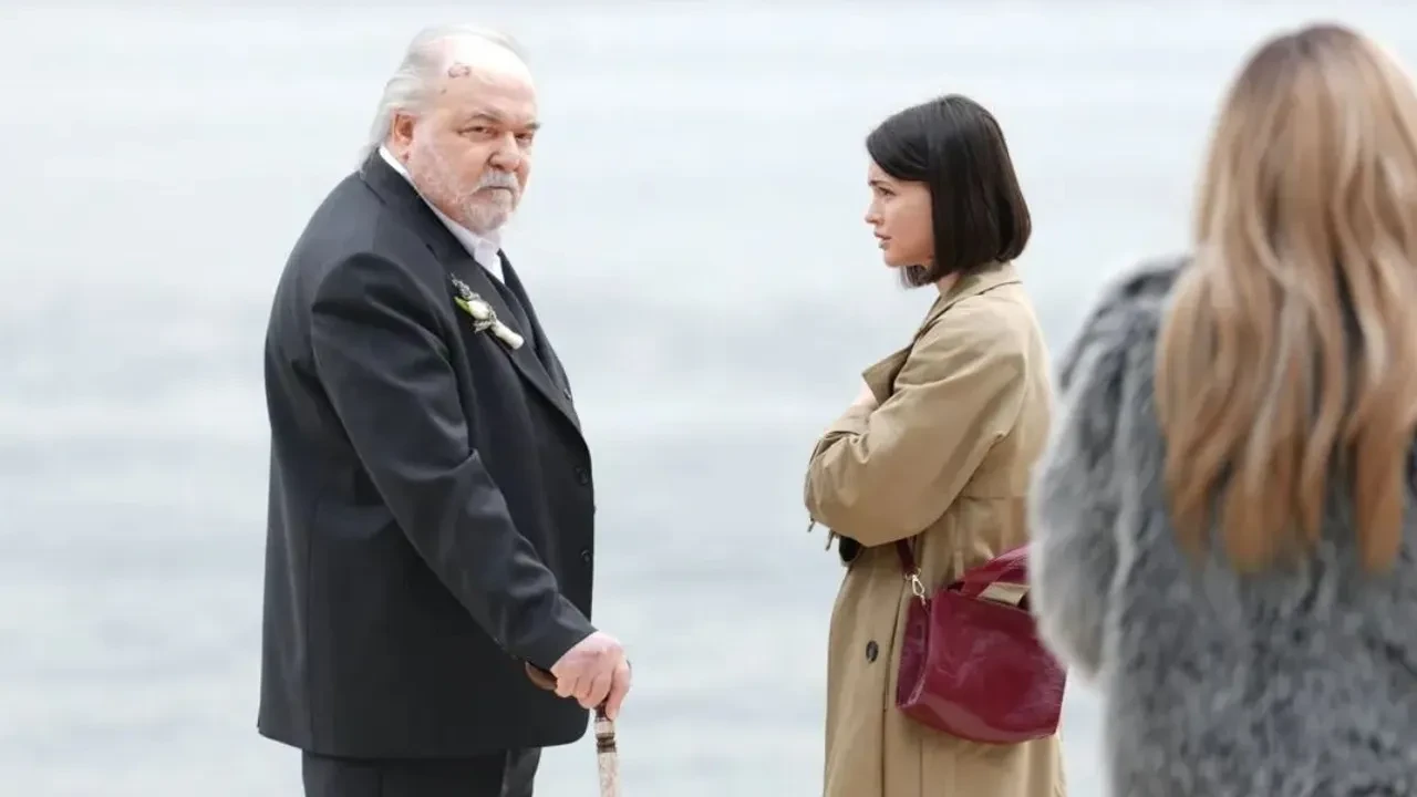 Merva Ulusoy Çirkin dizisine mi dahil oluyor? Çirkin Ebru Şifacı kimdir, hikayesi ne?