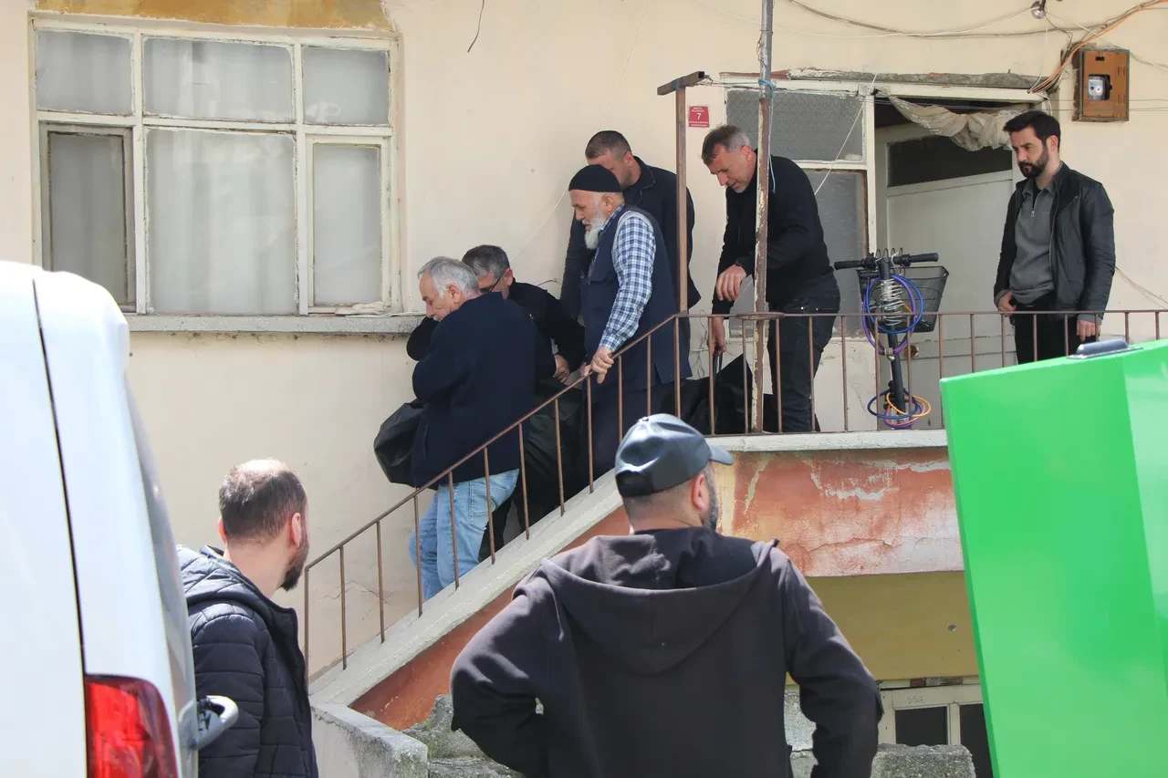 Yürek yakan tesadüf: Önce anne ve oğlu, 11 yıl sonra baba ve diğer oğlu aynı şekilde hayatını kaybetti