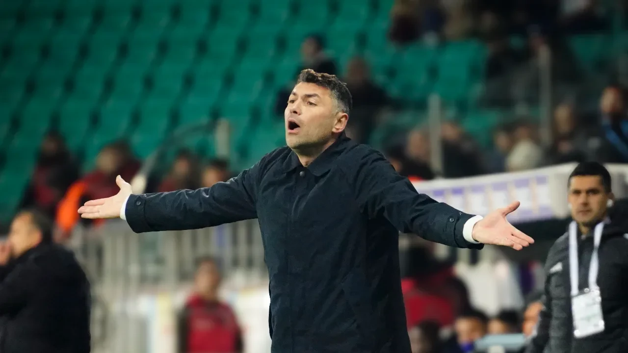 SON DAKİKA | Süper Lig'de teknik direktör istifası: Canlı yayında açıkladı!