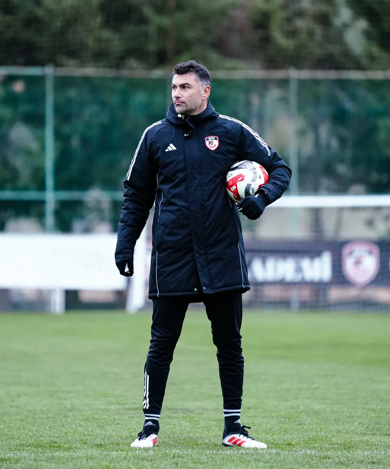 Burak Yılmaz'dan tarihi basın toplantısı: Önce istifa etti sonra da bahis tartışmasını anlattı!