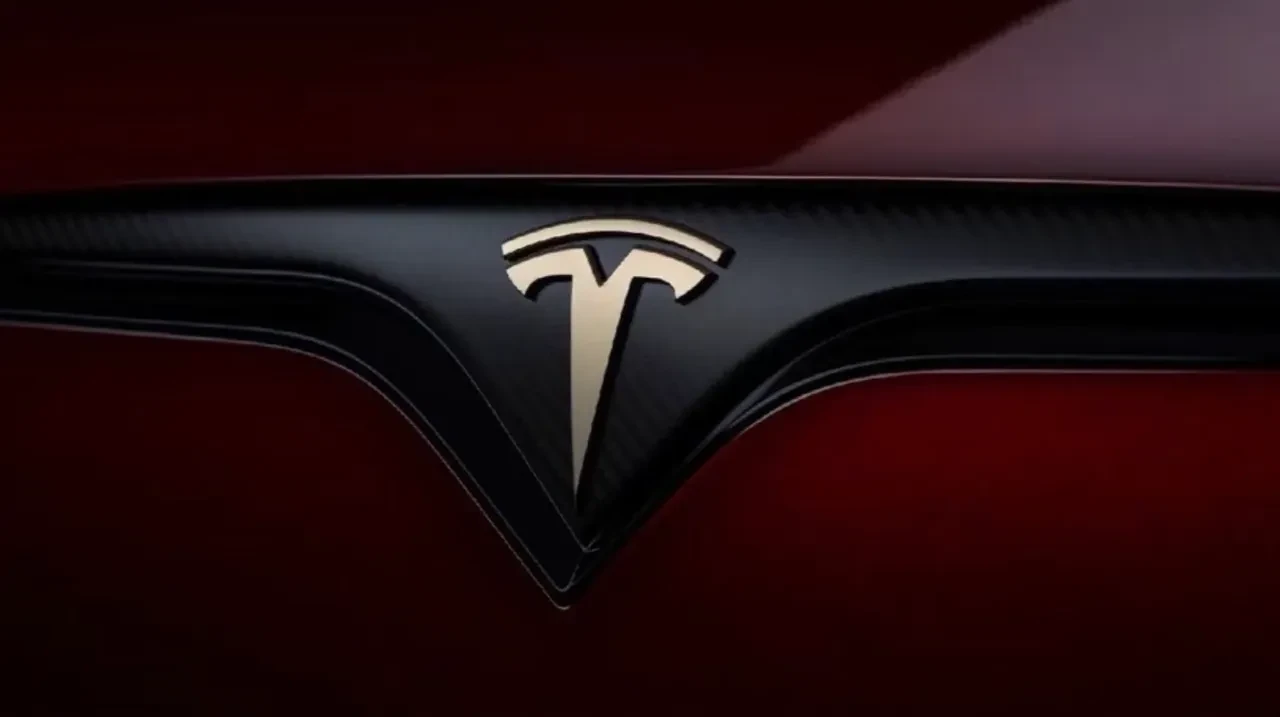 Tesla, sadece özel davetiye ile satacağı Signature Series modellerini duyurdu: Fiyatı dudak uçuklatıyor