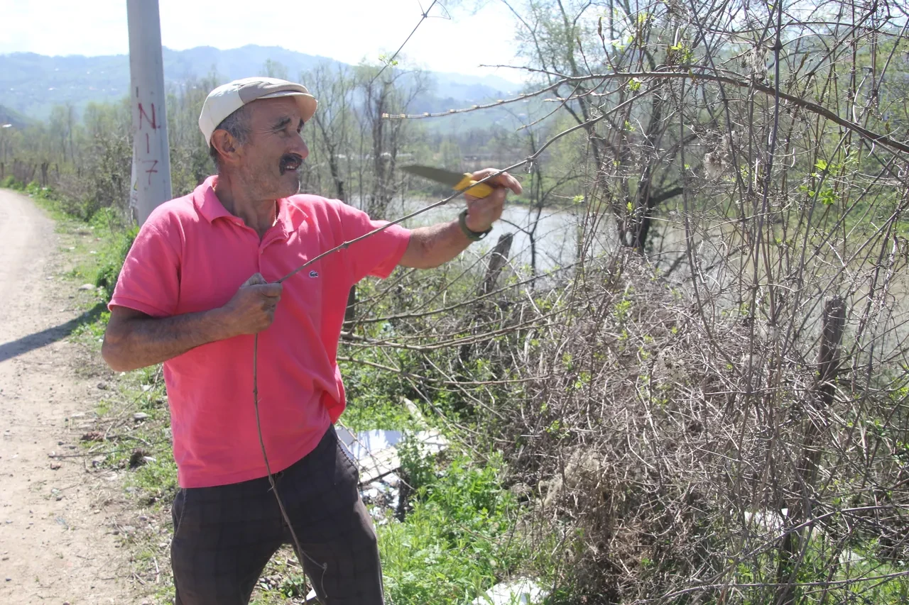 Türkü söyleyerek yapıyor... 2 bin TL'ye gözü kapalı satıyor! Sırrını ondan başka yapan kimse bilmiyor 