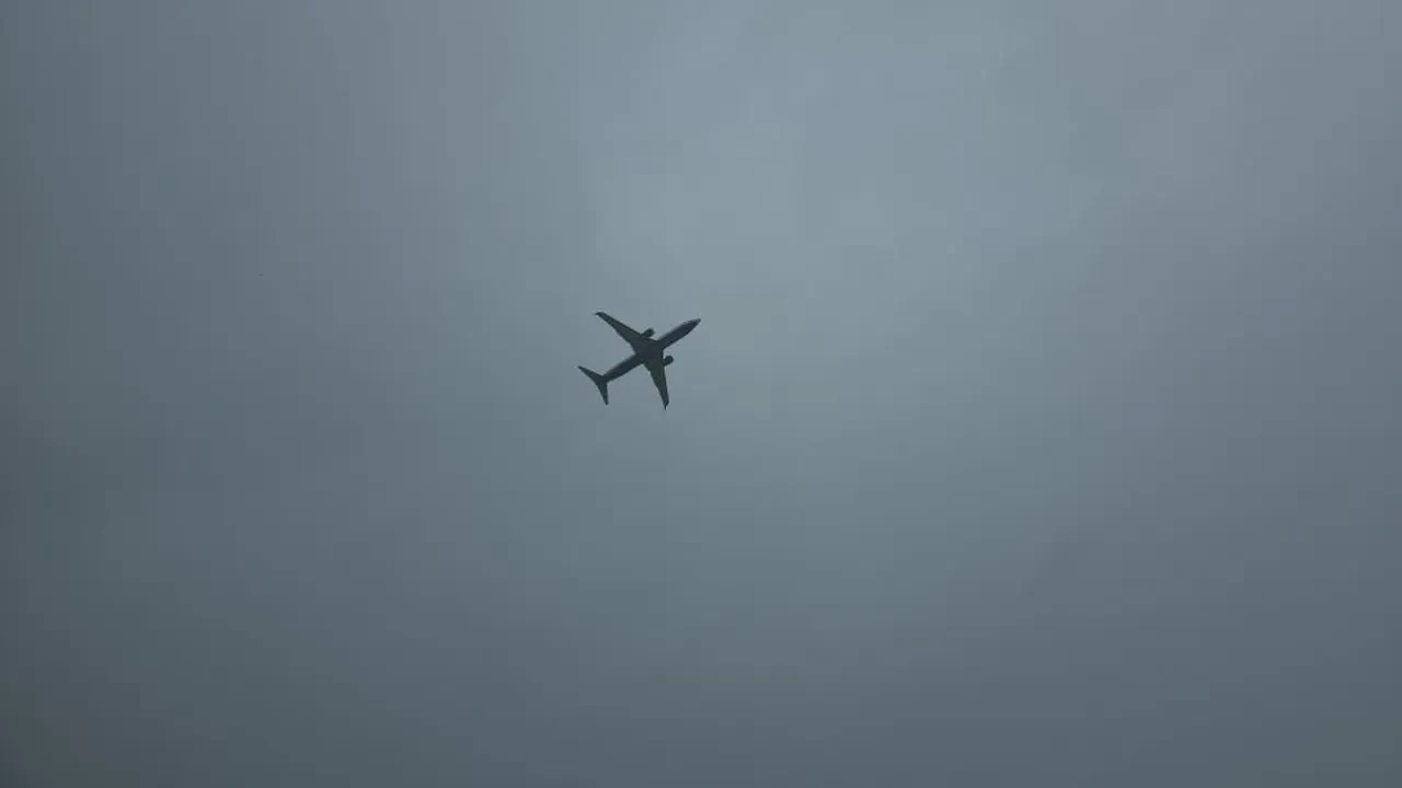 Doğuda kar ve tipi hayatı felç etti! Uçaklar pisti pas geçti, yerleşim yerlerinin yolları kapandı