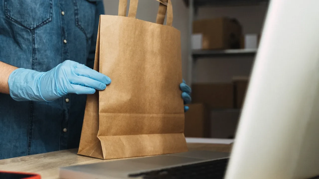 Yemek siparişlerinde 'Ek ücret' dönemi bitti: Bakanlıktan milyonlarca tüketiciyi sevindiren karar!