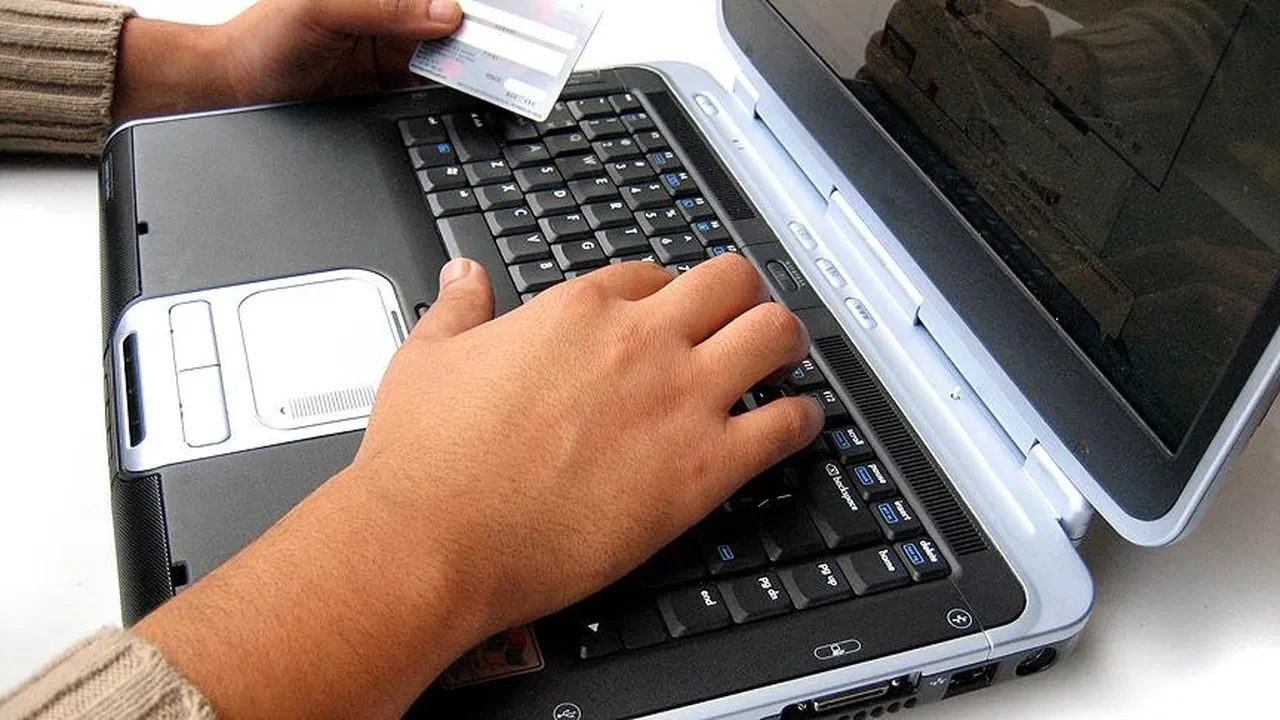 Yemek siparişlerinde 'Ek ücret' dönemi bitti: Bakanlıktan milyonlarca tüketiciyi sevindiren karar!