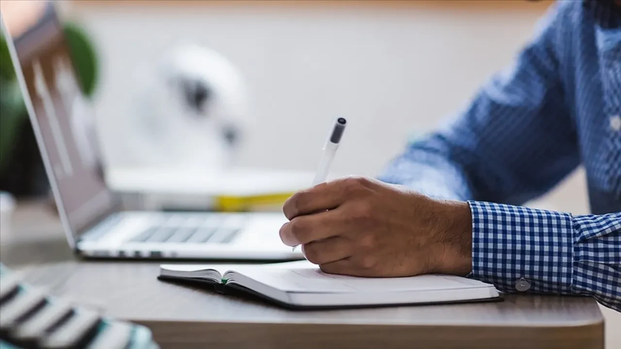 Yeni nesil emeklilikte '2008' düğümü! İsa Karakaş 'emekli maaşını kurtarmanın' formülünü verdi!