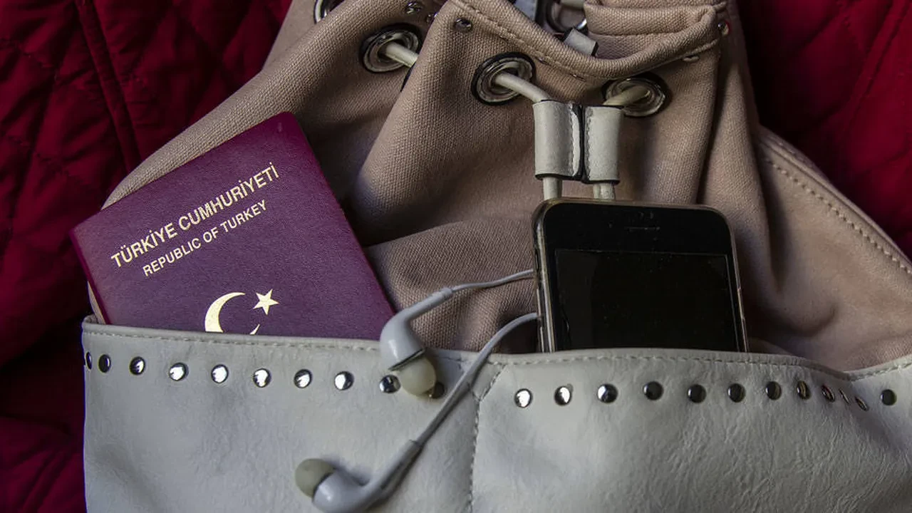 Yurt dışı telefon kayıt IMEI ücreti ne kadar kaç lira?