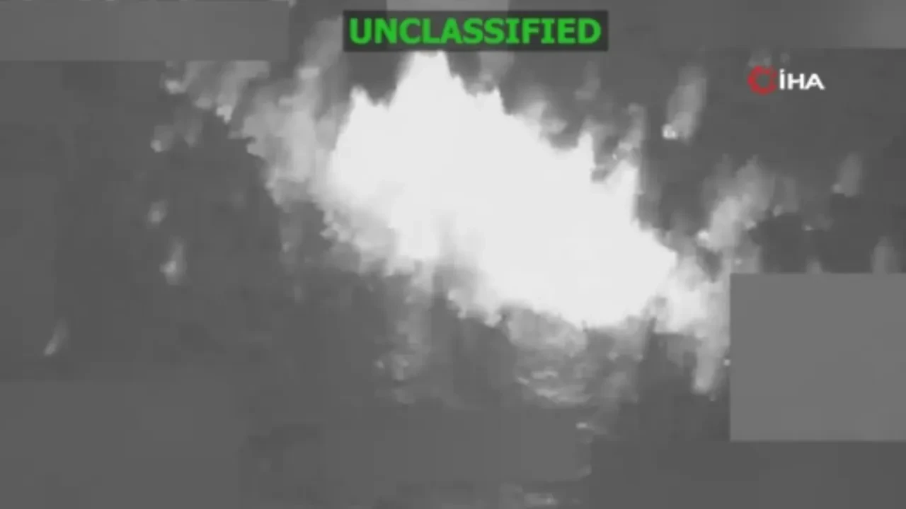 ABD, Doğu Pasifik'te bir tekneyi daha vurdu: 2 kişi öldürüldü