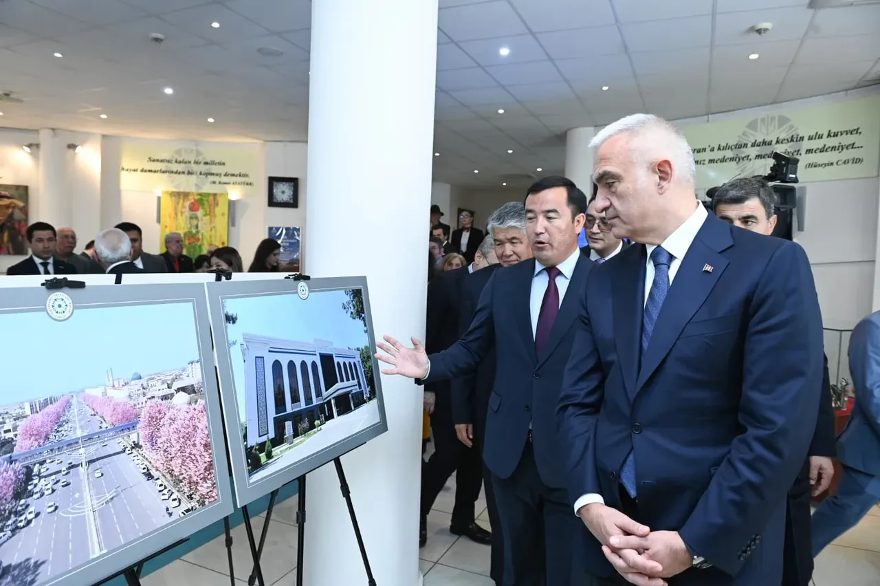 Bakan Ersoy'dan dijital çağ uyarısı! Yozlaşmayı beraberinde getiriyor 