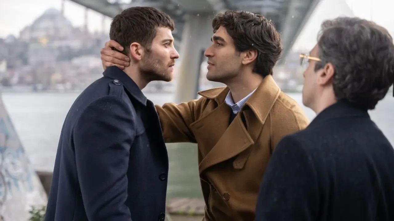 Mert Ramazan Demir performansıyla sosyal medyaya damga vurdu! Ünlü oyuncu Delikanlı dizisiyle izleyiciden tam not aldı