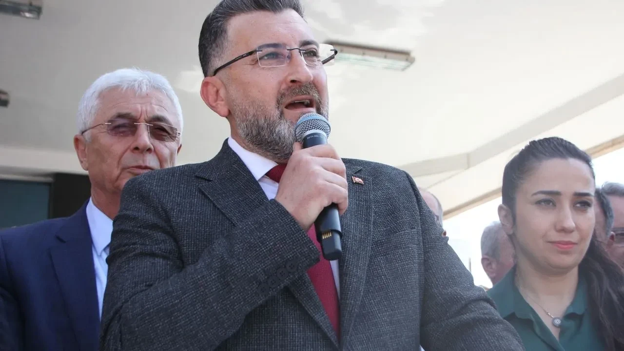 CHP'de Antalya depremi! Serik Belediye Başkanı Kadir Kumbul istifa etti: AK Parti'ye geçecek