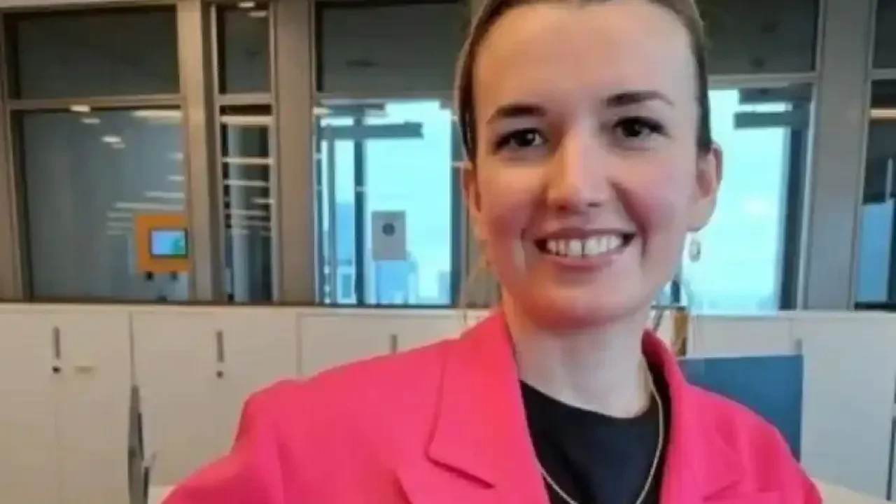 Hasan Can Kaya Duygu Karabaş’la nişan iddialarını yalanladı! “O görüntüler isteme töreniydi”