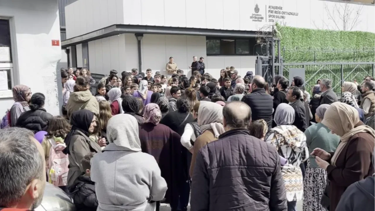 İstanbul'da zehirlenme alarmı! Çok sayıda öğrenci hastaneye kaldırıldı