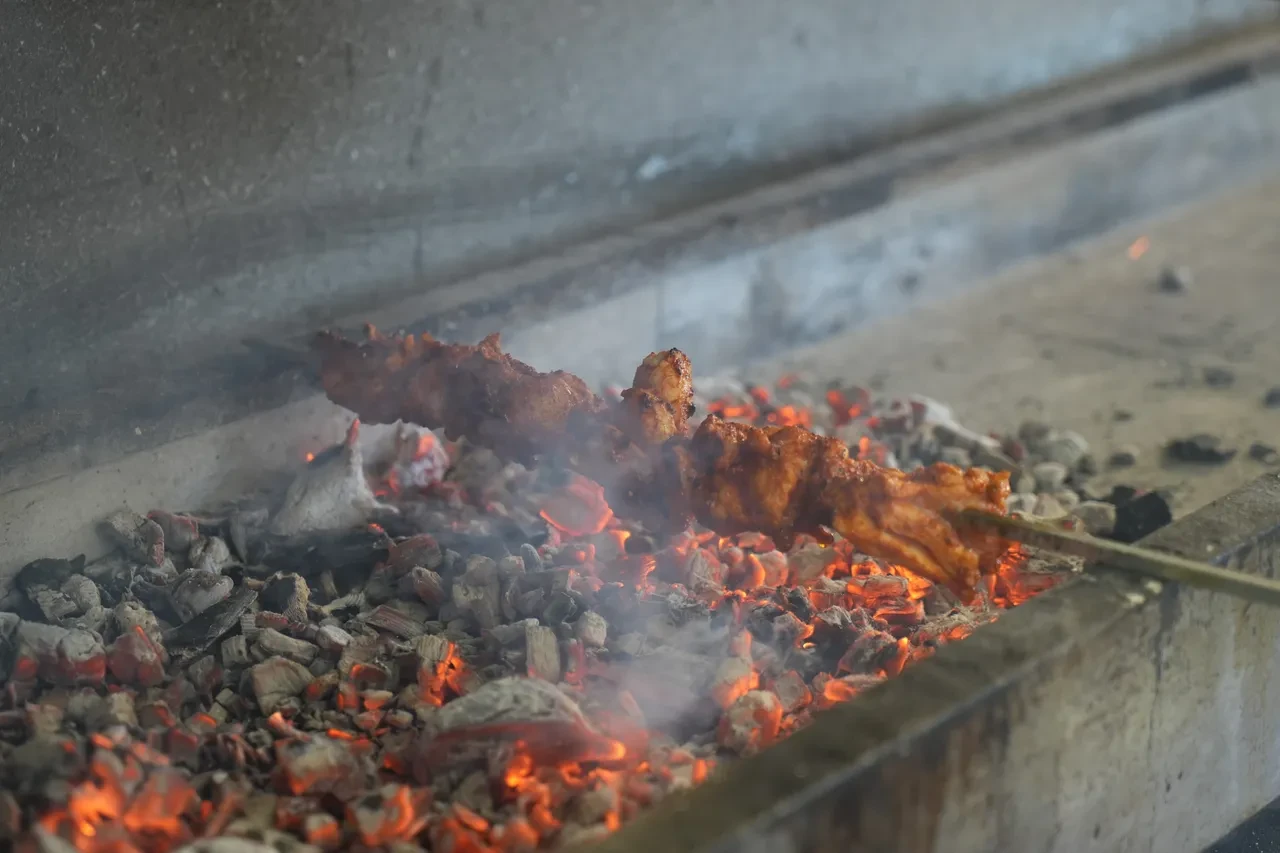 LGS röportajı gündem olmuştu! Kebap ustası olarak ortaya çıktı... İşte aylık kazancı