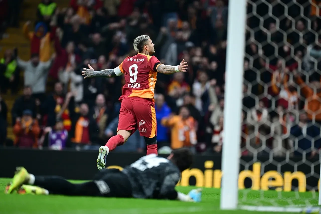 Mauro Icardi Galatasaray'dan ayrılıyor mu? Ünlü isimden çarpıcı sözler: 'Icardi ile bütün bağlar koptu...'