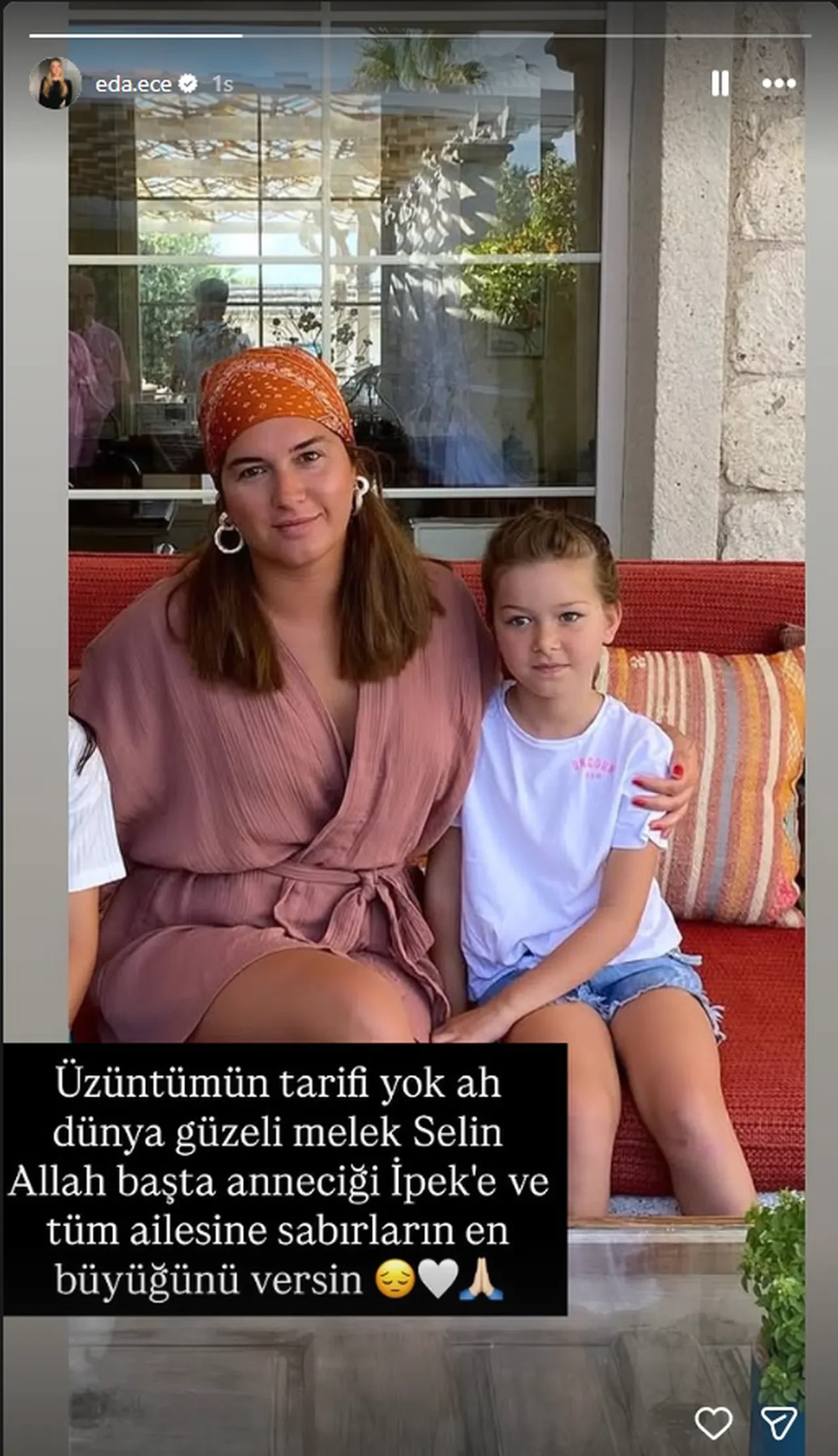 Merhum Süleyman Toplusoy'un 10 yaşındaki kızı Selin Toplusoy hayatını kaybetti! Eda Ece de üzüntüsü paylaştı 