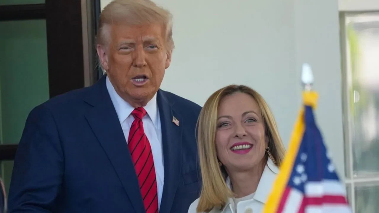 Papa'nın ardından sıra Meloni'de: Trump yaylım ateşine tuttu