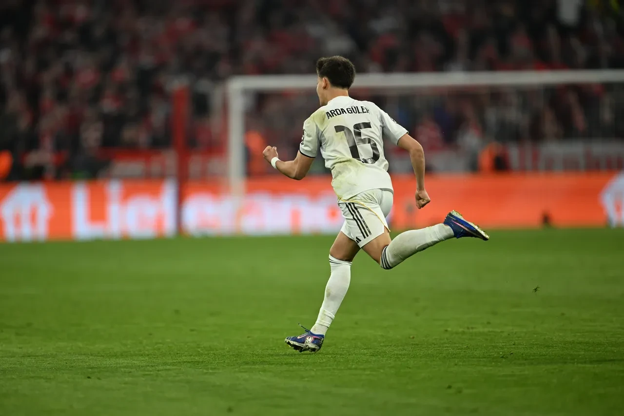 Arda Güler'den Bayern Münih'e harika 2 gol! Milli oyuncu ilk yarıda yıldızlaştı