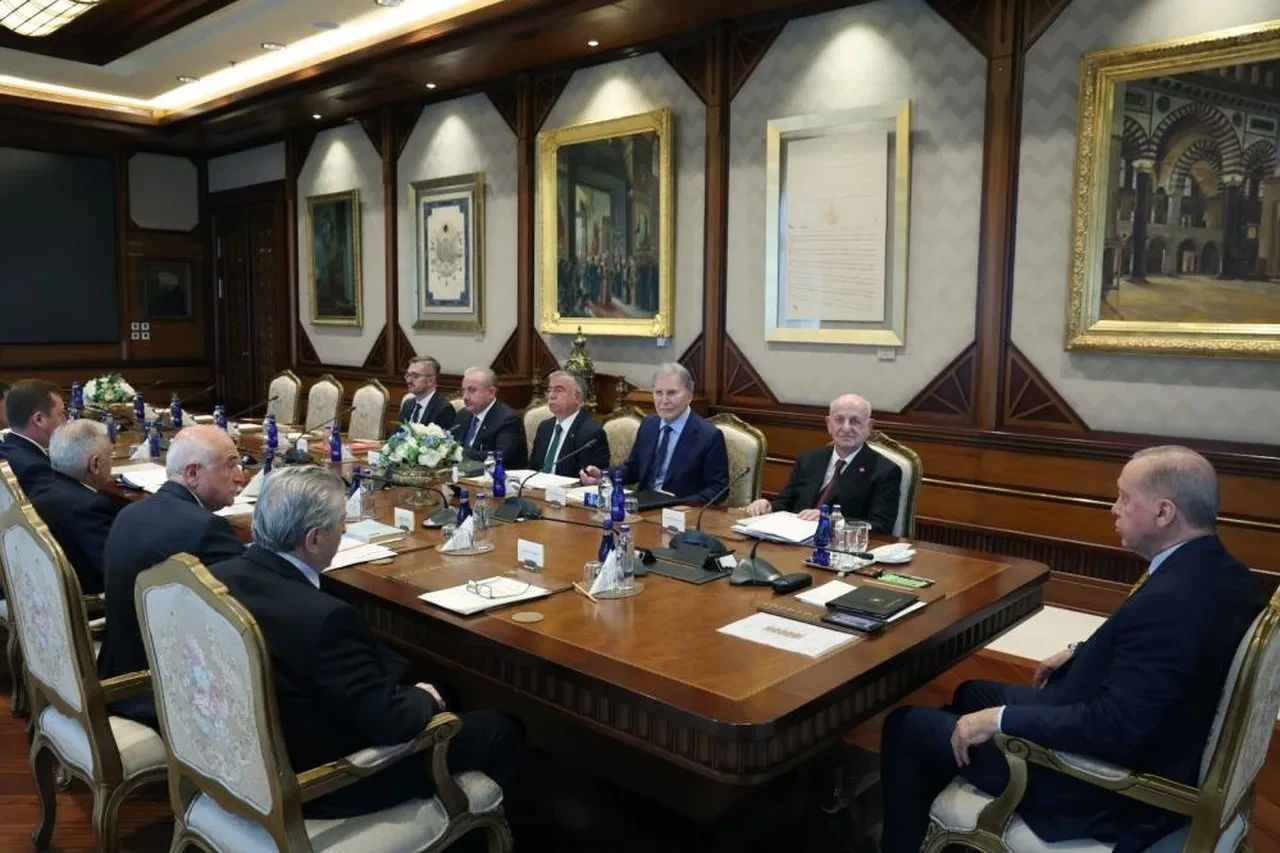 Yüksek İstişare Kurulu Cumhurbaşkanı Erdoğan başkanlığında toplandı
