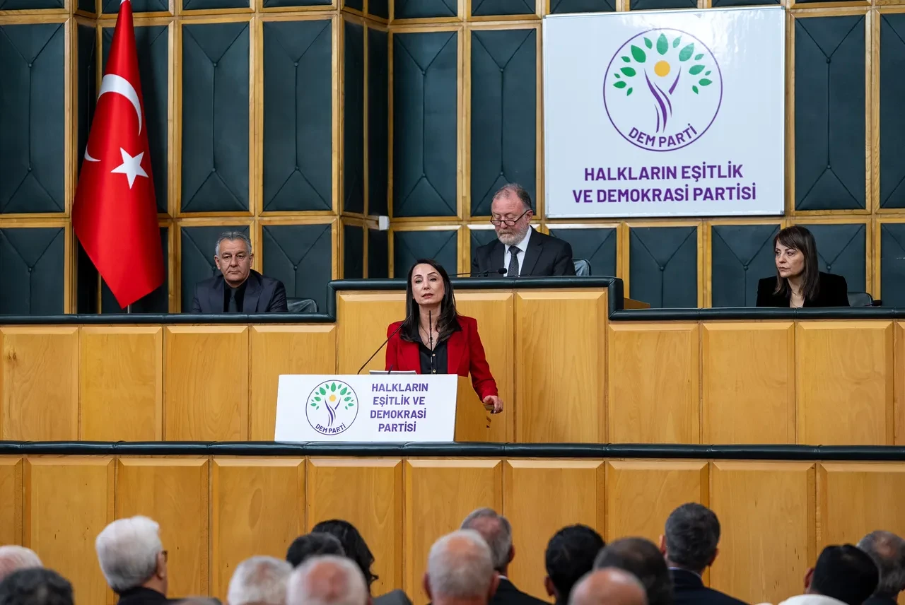 DEM Parti'den hükümete asgari ücret çağrısı: Yılda 4 kez güncellenmeli