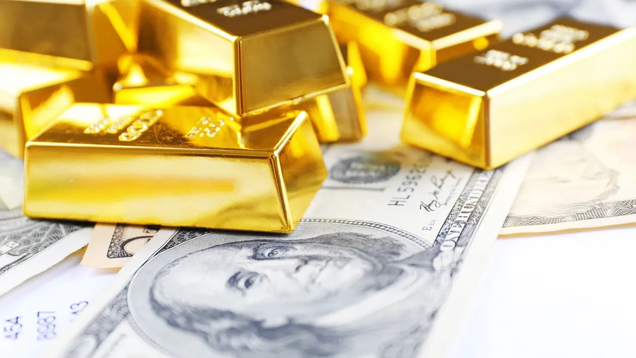 Dolar toparlandı, altın frene bastı