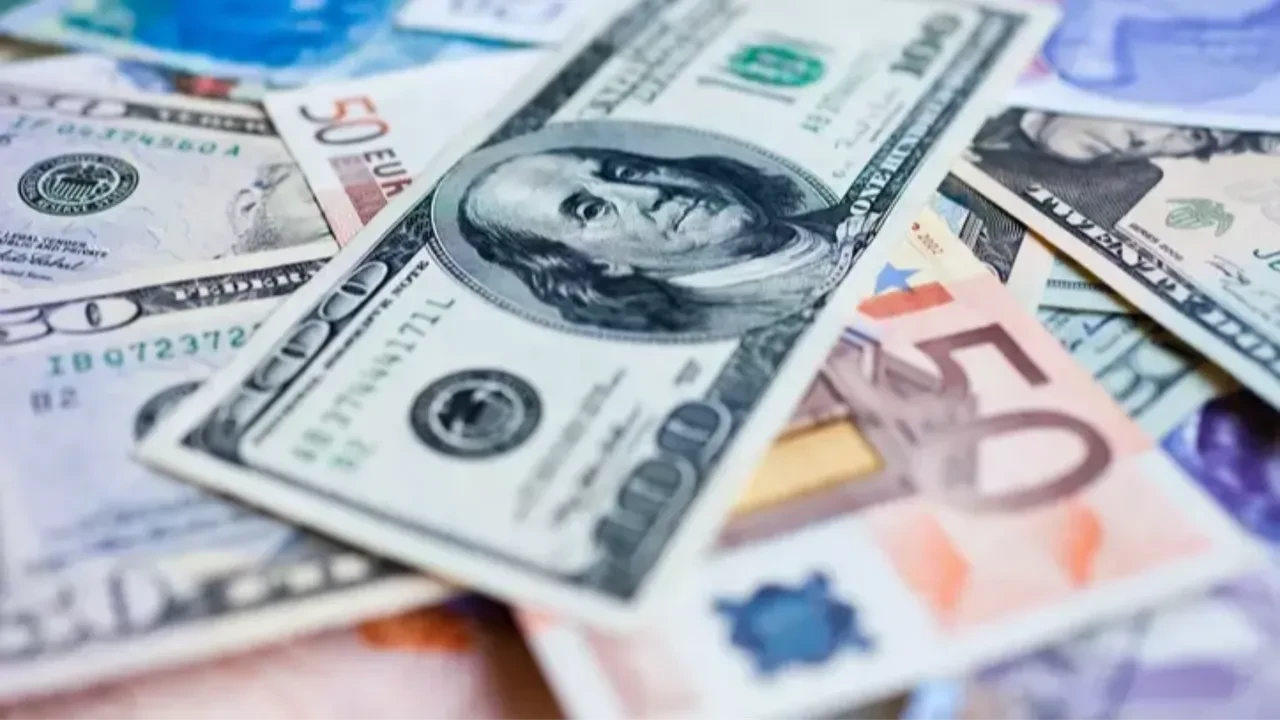 Dolarda ateşkes baskısı! Dolar ve Euro ne kadar? İşte 15 Nisan 2026 güncel döviz kurları