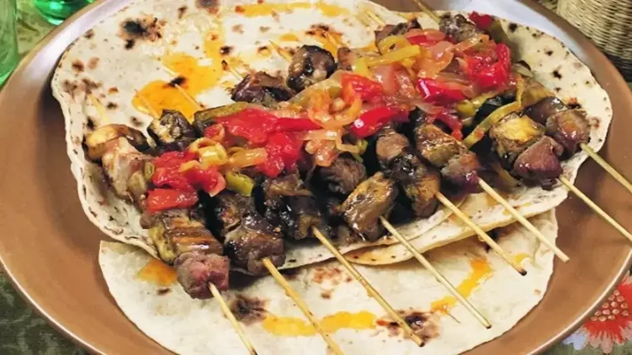 Gelinim Mutfakta'dan Tiritli Tike Kebabı tarifi! Gaziantep'in damakta iz bırakan Tiritli Tike Kebabı nasıl yapılır?