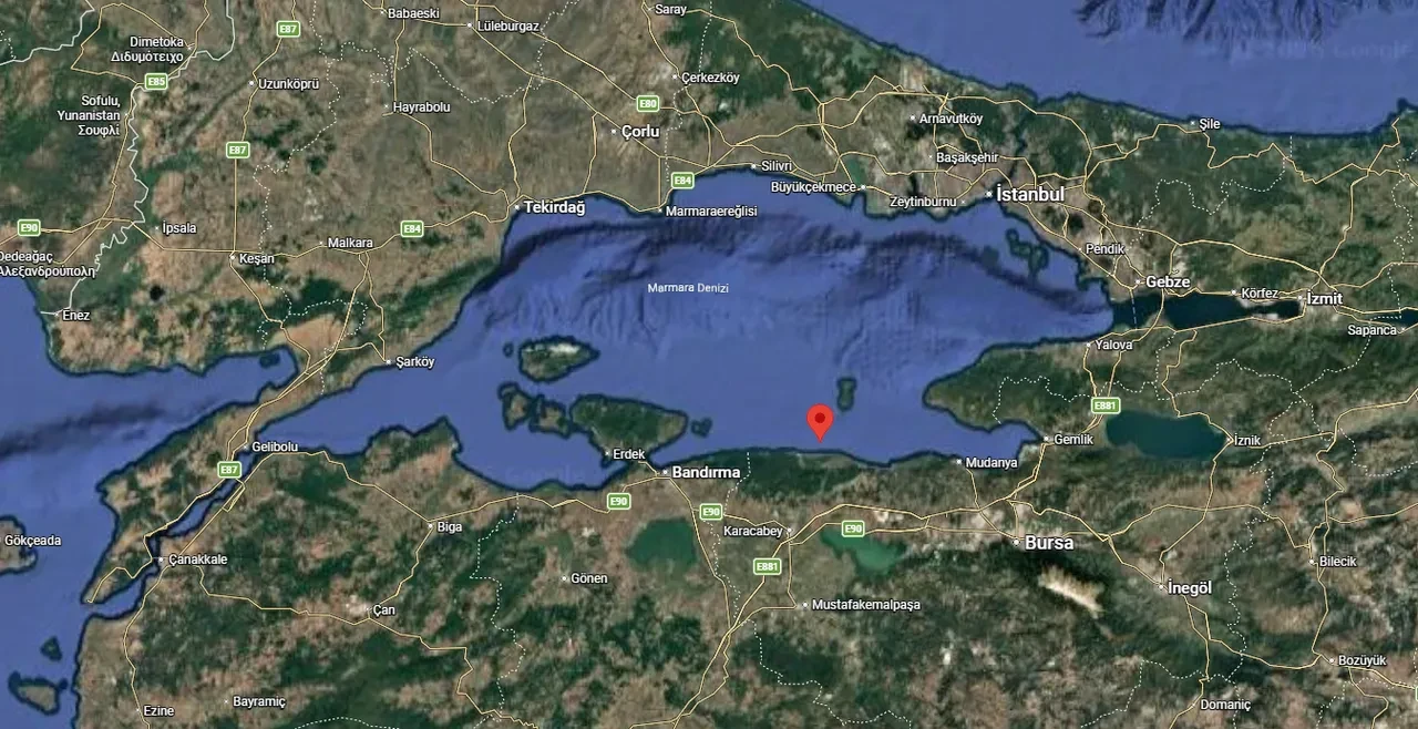 Marmara Denizi'nde gece yarısı deprem! AFAD duyurdu