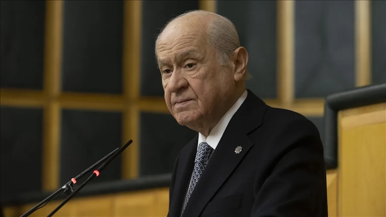 MHP lideri Devlet Bahçeli'den okul saldırılarına sert tepki: 'Sosyal medyanın emzirdiği yapay bir iklimde büyüyorlar'